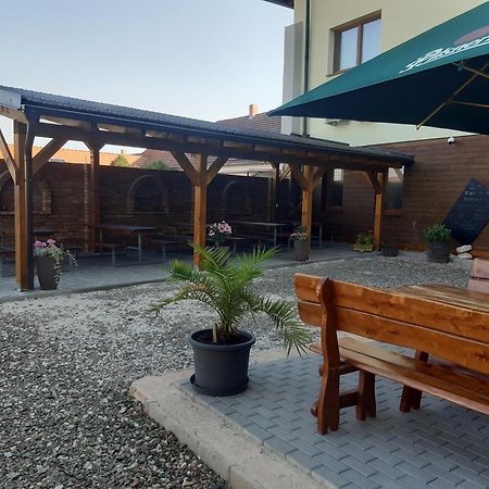 Penzionmoravia Moravská Nová Ves Eksteriør bilde