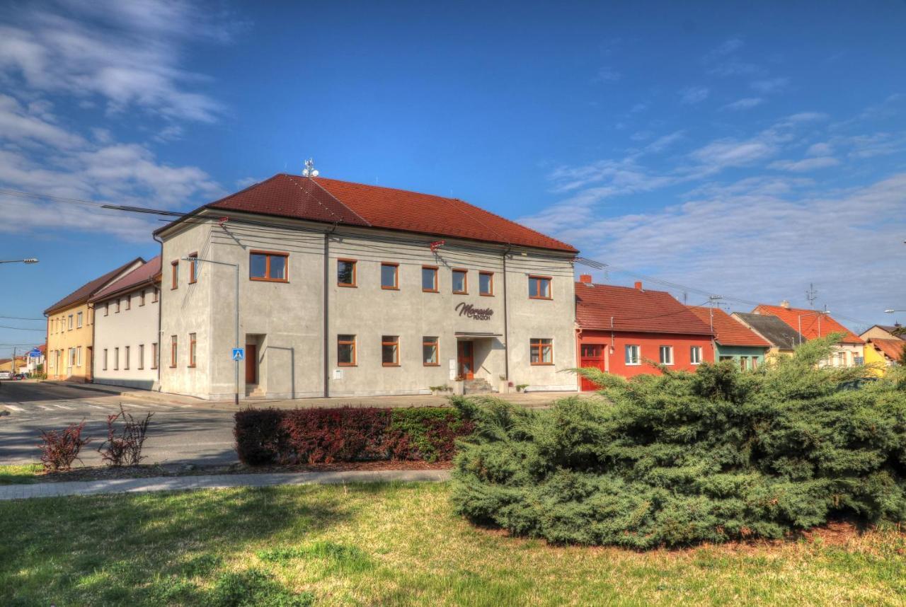 Penzionmoravia Moravská Nová Ves Eksteriør bilde